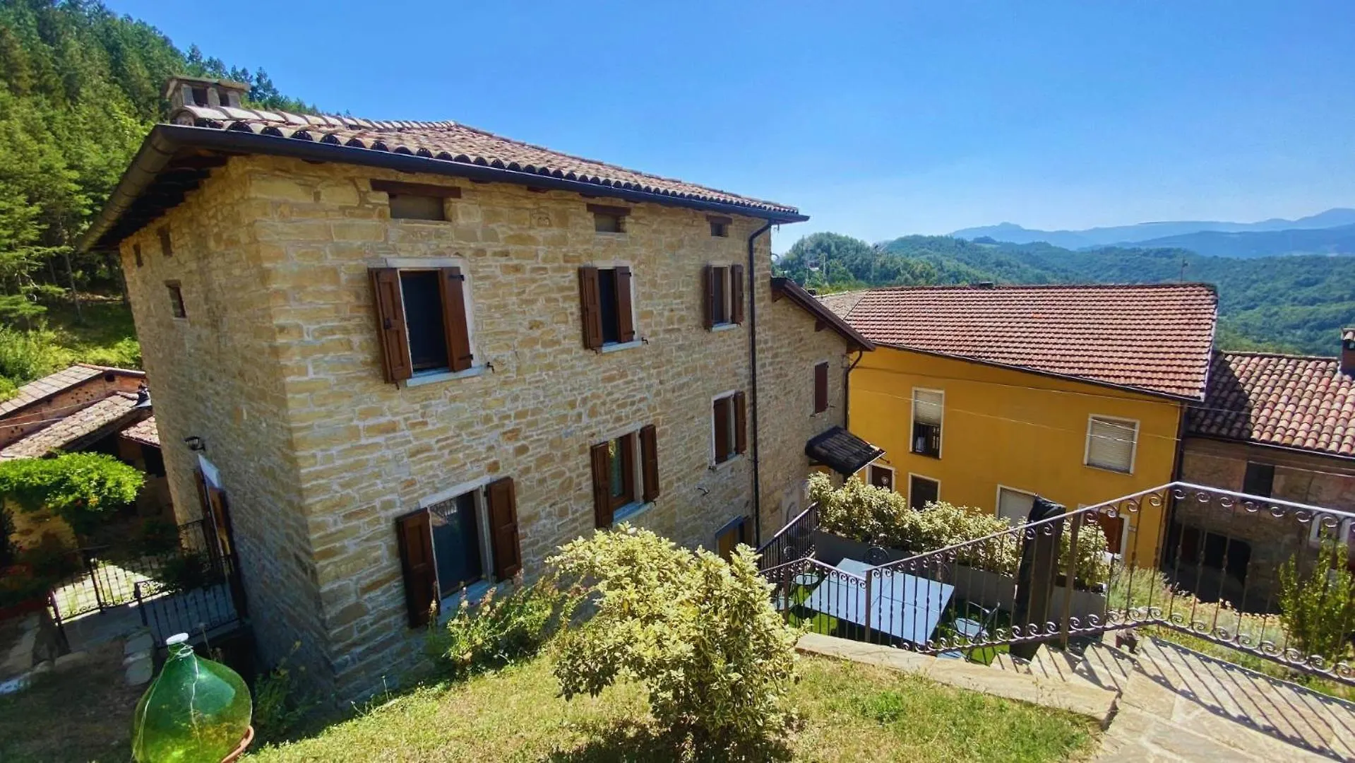 Ca' Nobili - Charming Country House Vetto Casa de Férias